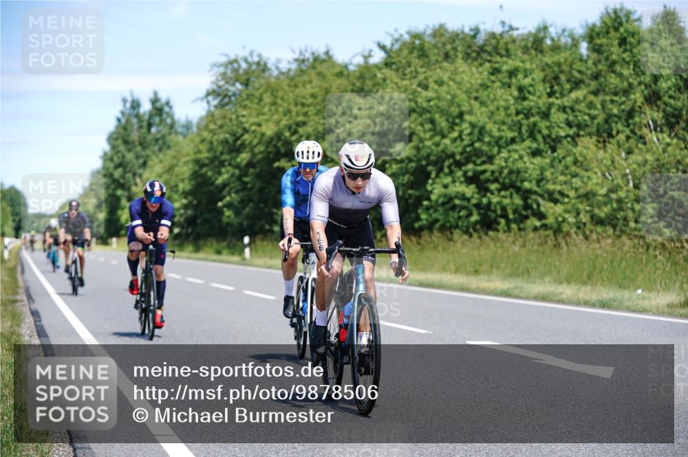 21.06.2026 - Viking Triathlon Michael Burmester http://msf.ph/oto/9878506 21.06.2026 13:08:26 Radfahren 134, 158, 182, 183, 207, 318, 324, 325, 398, 399, 505 meine-sportfotos.de