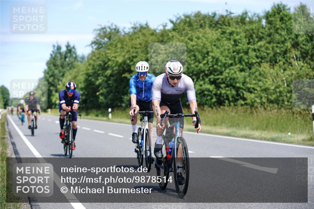 21.06.2026 - Viking Triathlon Michael Burmester http://msf.ph/oto/9878514 21.06.2026 13:08:26 Radfahren 134, 158, 182, 183, 207, 318, 324, 325, 398, 399, 505 meine-sportfotos.de