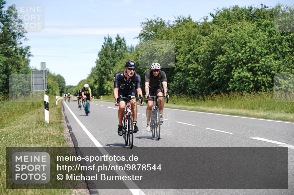 21.06.2026 - Viking Triathlon Michael Burmester http://msf.ph/oto/9878544 21.06.2026 13:08:28 Radfahren 134, 158, 182, 183, 207, 318, 324, 325, 398, 399, 505 meine-sportfotos.de