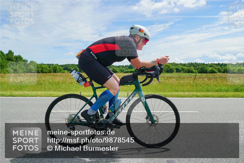 21.06.2026 - Viking Triathlon Michael Burmester http://msf.ph/oto/9878545 21.06.2026 12:19:48 Radfahren 42, 133, 144, 231, 343, 421, 441, 443 meine-sportfotos.de