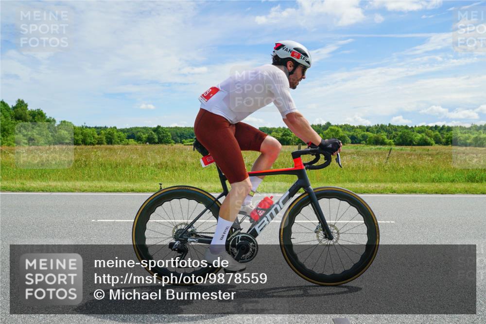 21.06.2026 - Viking Triathlon Michael Burmester http://msf.ph/oto/9878559 21.06.2026 12:20:37 Radfahren 51, 190, 213, 344, 345, 379, 379, 607, 609 meine-sportfotos.de