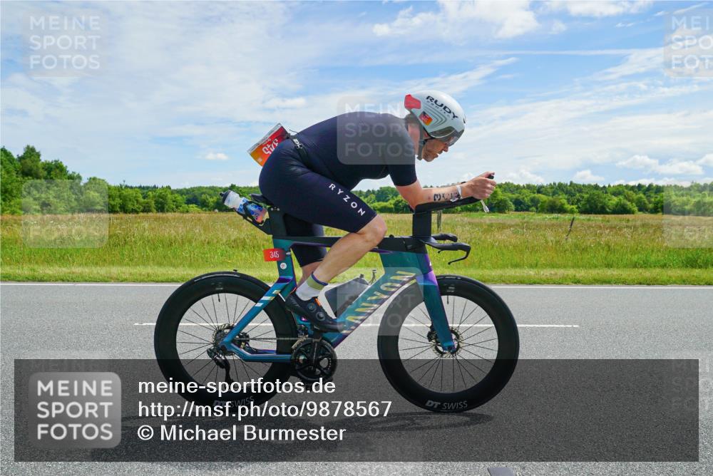21.06.2026 - Viking Triathlon Michael Burmester http://msf.ph/oto/9878567 21.06.2026 12:20:41 Radfahren 51, 190, 213, 344, 345, 379, 398, 607, 609 meine-sportfotos.de