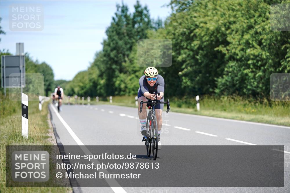 21.06.2026 - Viking Triathlon Michael Burmester http://msf.ph/oto/9878613 21.06.2026 13:08:38 Radfahren 158, 182, 183, 207, 207, 318, 324, 325, 398, 439 meine-sportfotos.de