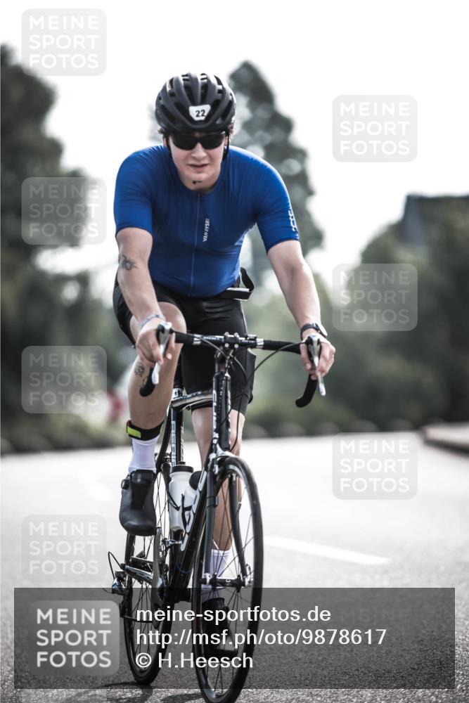 21.06.2026 - 29. Vierlanden-Triathlon H.Heesch http://msf.ph/oto/9878617 21.06.2026 09:08:35 Radfahren 22 meine-sportfotos.de