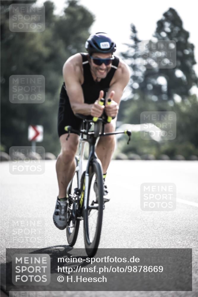 21.06.2026 - 29. Vierlanden-Triathlon H.Heesch http://msf.ph/oto/9878669 21.06.2026 09:08:51 Radfahren 123 meine-sportfotos.de