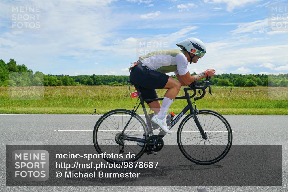 21.06.2026 - Viking Triathlon Michael Burmester http://msf.ph/oto/9878687 21.06.2026 12:22:21 Radfahren 94, 192, 205, 219, 239, 262, 318, 369, 467, 523, 548, 606, 644 meine-sportfotos.de