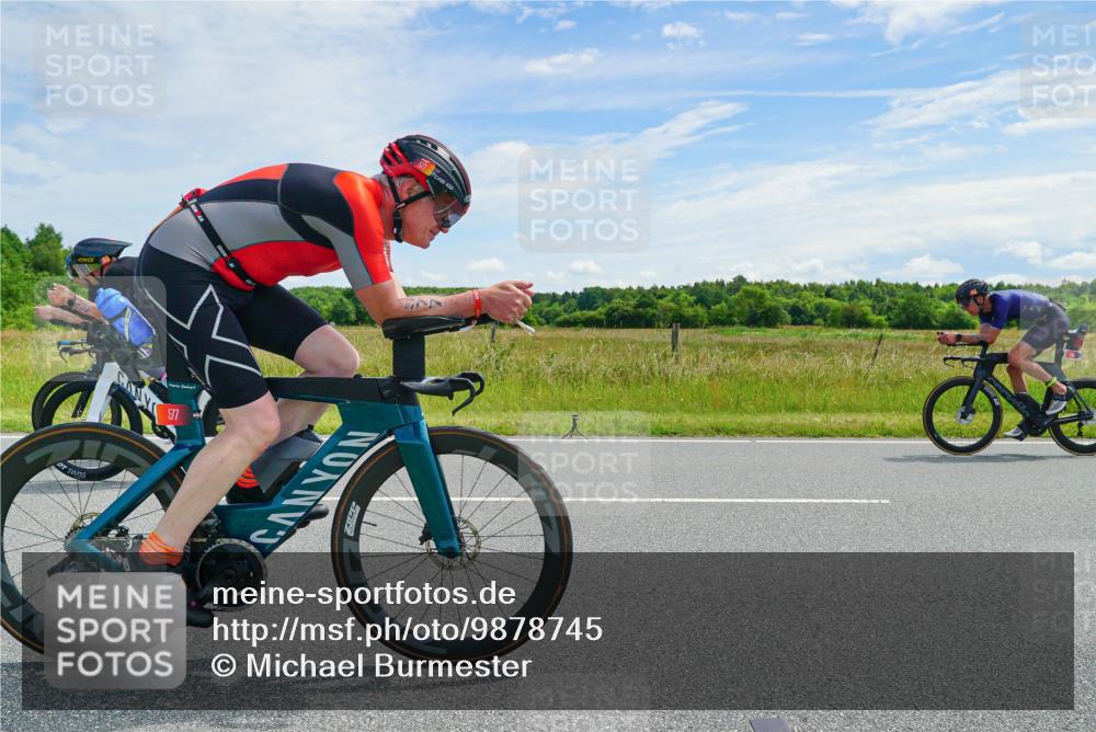 21.06.2026 - Viking Triathlon Michael Burmester http://msf.ph/oto/9878745 21.06.2026 12:22:45 Radfahren 132, 134, 142, 158, 279, 329, 364, 436, 442, 577, 630 meine-sportfotos.de