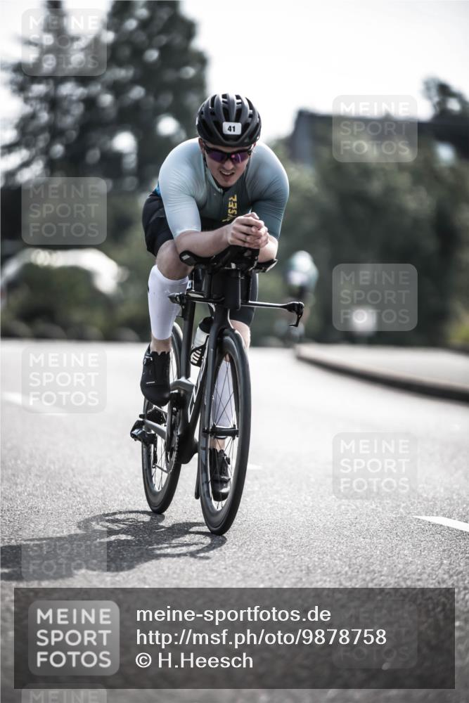 21.06.2026 - 29. Vierlanden-Triathlon H.Heesch http://msf.ph/oto/9878758 21.06.2026 09:09:12 Radfahren 41, 212 meine-sportfotos.de