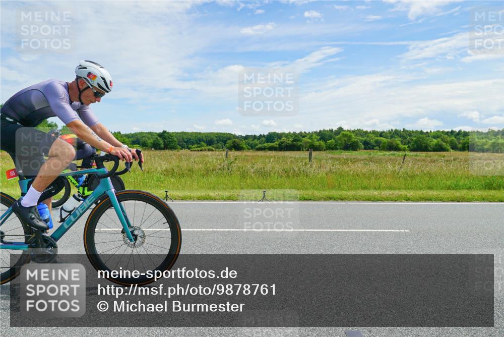 21.06.2026 - Viking Triathlon Michael Burmester http://msf.ph/oto/9878761 21.06.2026 12:22:48 Radfahren 134, 142, 158, 279, 329, 364, 436, 442, 577, 630 meine-sportfotos.de