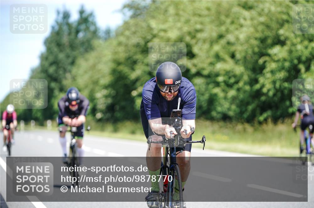 21.06.2026 - Viking Triathlon Michael Burmester http://msf.ph/oto/9878770 21.06.2026 13:09:29 Radfahren 223, 388, 563, 602, 632, 656 meine-sportfotos.de