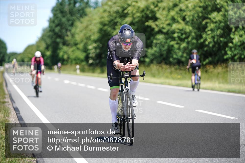 21.06.2026 - Viking Triathlon Michael Burmester http://msf.ph/oto/9878781 21.06.2026 13:09:30 Radfahren 223, 388, 563, 602, 632, 656 meine-sportfotos.de