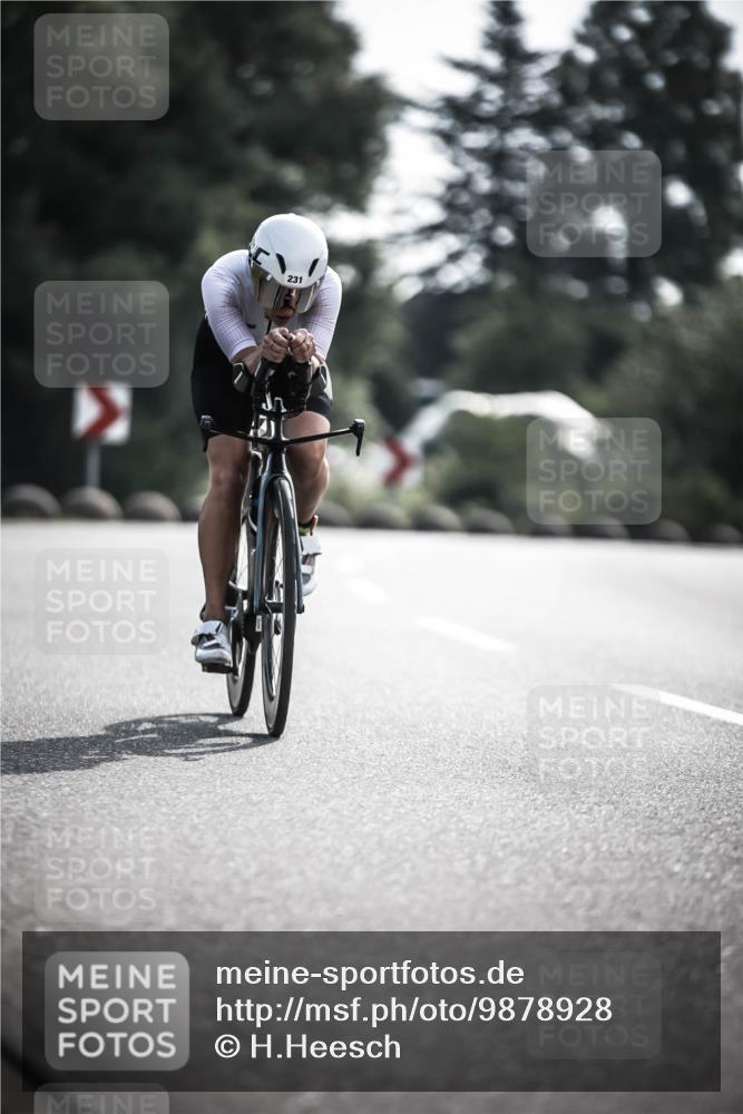 21.06.2026 - 29. Vierlanden-Triathlon H.Heesch http://msf.ph/oto/9878928 21.06.2026 09:10:02 Radfahren 231 meine-sportfotos.de