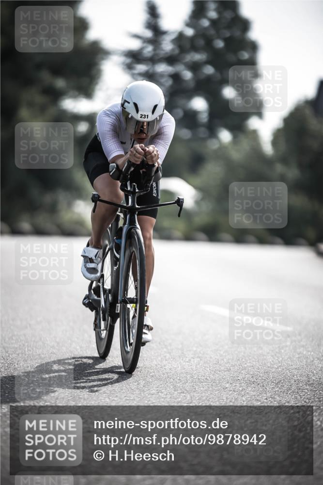 21.06.2026 - 29. Vierlanden-Triathlon H.Heesch http://msf.ph/oto/9878942 21.06.2026 09:10:03 Radfahren 231 meine-sportfotos.de