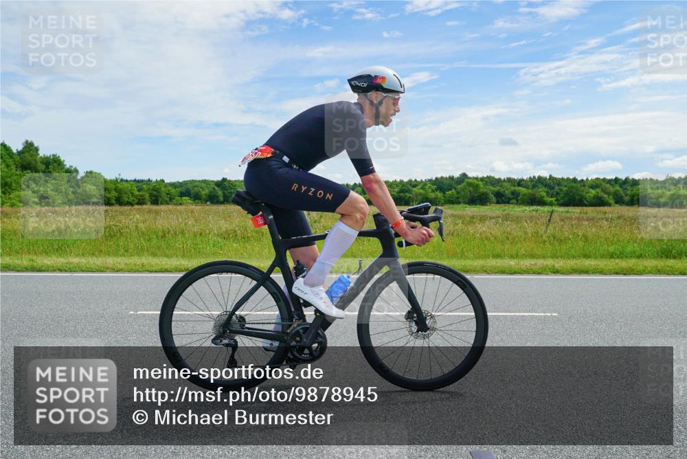 21.06.2026 - Viking Triathlon Michael Burmester http://msf.ph/oto/9878945 21.06.2026 12:24:41 Radfahren 54, 208, 350, 352, 362, 494, 660, 660 meine-sportfotos.de