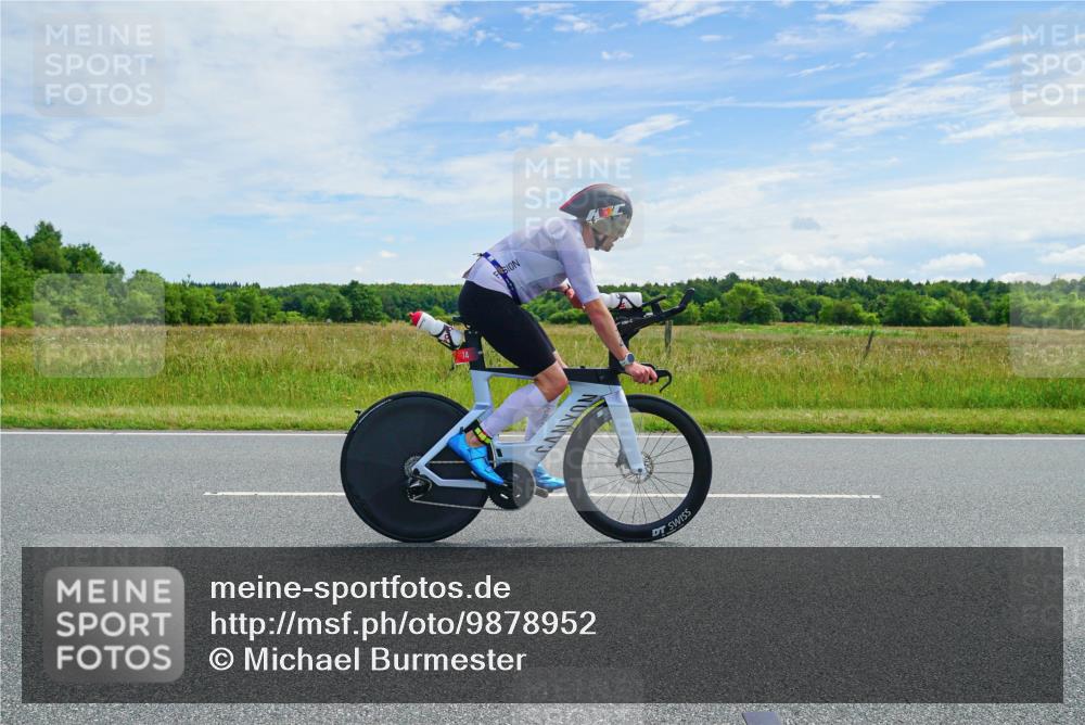 21.06.2026 - Viking Triathlon Michael Burmester http://msf.ph/oto/9878952 21.06.2026 12:24:48 Radfahren 54, 176, 208, 350, 352, 362, 494, 660 meine-sportfotos.de