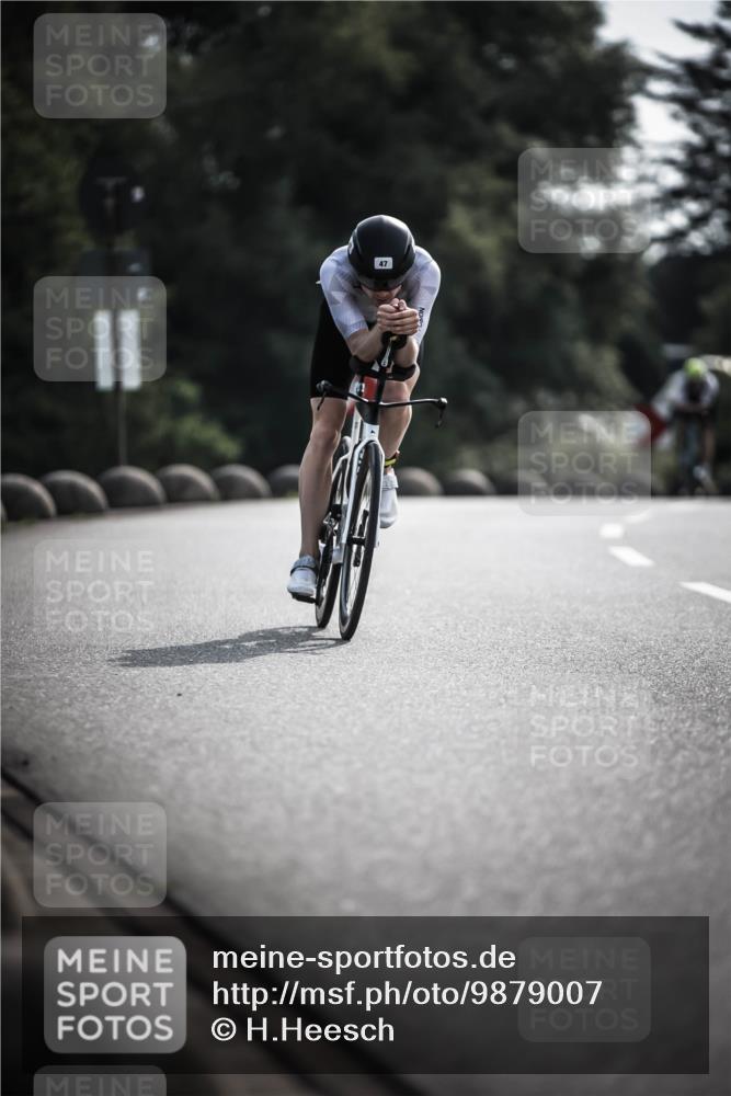 21.06.2026 - 29. Vierlanden-Triathlon H.Heesch http://msf.ph/oto/9879007 21.06.2026 09:10:43 Radfahren 37, 47, 63, 76, 158, 168, 283 meine-sportfotos.de