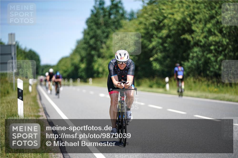 21.06.2026 - Viking Triathlon Michael Burmester http://msf.ph/oto/9879039 21.06.2026 13:11:21 Radfahren 313, 341, 424, 470, 561 meine-sportfotos.de