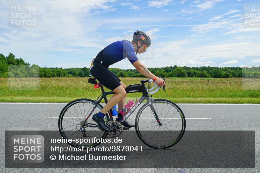 21.06.2026 - Viking Triathlon Michael Burmester http://msf.ph/oto/9879041 21.06.2026 12:25:26 Radfahren 26, 36, 44, 55, 105, 163, 251, 259, 316, 387, 419, 455 meine-sportfotos.de