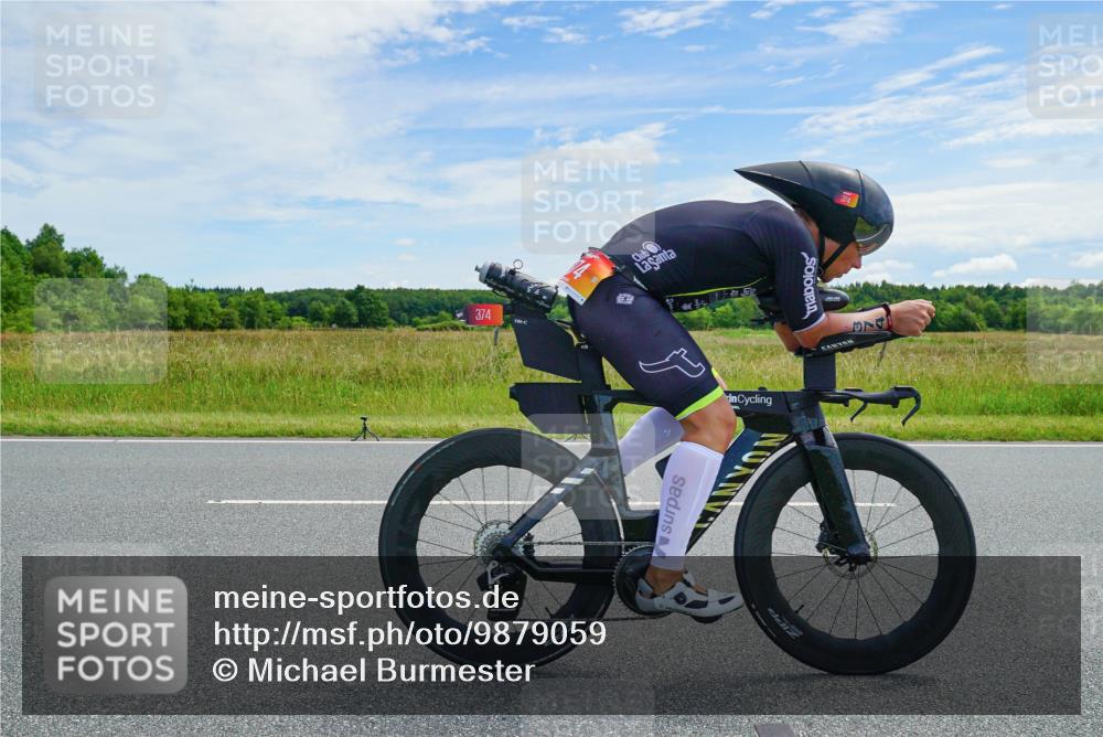 21.06.2026 - Viking Triathlon Michael Burmester http://msf.ph/oto/9879059 21.06.2026 12:25:45 Radfahren 267, 310, 374, 426, 509, 531, 556, 646, 665, 666 meine-sportfotos.de