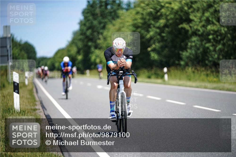 21.06.2026 - Viking Triathlon Michael Burmester http://msf.ph/oto/9879100 21.06.2026 13:11:29 Radfahren 313, 470, 494 meine-sportfotos.de