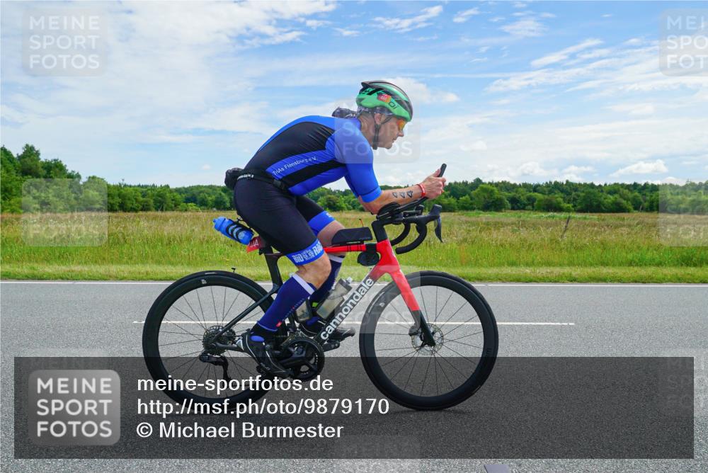 21.06.2026 - Viking Triathlon Michael Burmester http://msf.ph/oto/9879170 21.06.2026 12:27:06 Radfahren 90, 118, 127, 218, 266, 273, 330, 366, 411, 444, 554, 561, 639 meine-sportfotos.de
