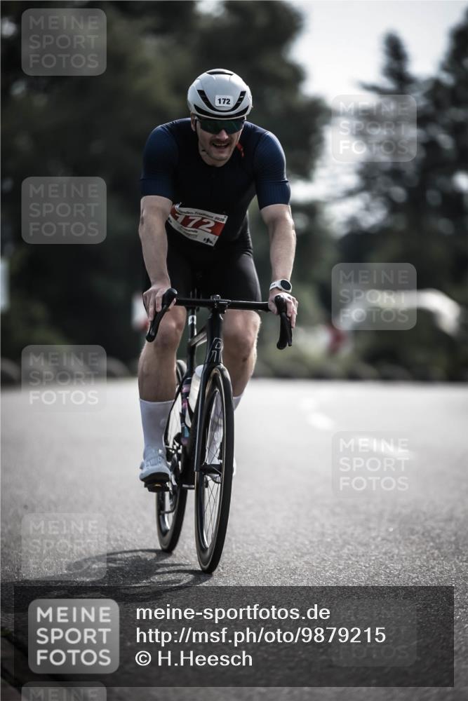 21.06.2026 - 29. Vierlanden-Triathlon H.Heesch http://msf.ph/oto/9879215 21.06.2026 09:11:04 Radfahren 24, 107, 172 meine-sportfotos.de