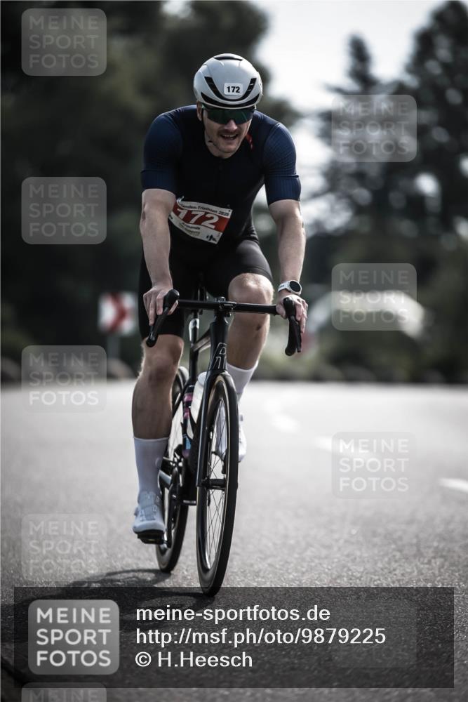 21.06.2026 - 29. Vierlanden-Triathlon H.Heesch http://msf.ph/oto/9879225 21.06.2026 09:11:04 Radfahren 24, 107, 172 meine-sportfotos.de
