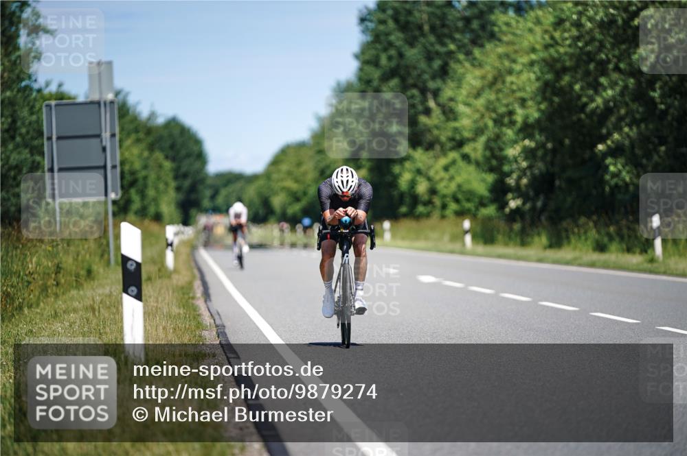 21.06.2026 - Viking Triathlon Michael Burmester http://msf.ph/oto/9879274 21.06.2026 13:12:42 Radfahren 52, 257, 473 meine-sportfotos.de