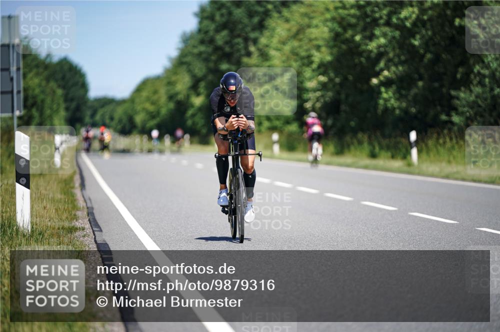 21.06.2026 - Viking Triathlon Michael Burmester http://msf.ph/oto/9879316 21.06.2026 13:13:30 Radfahren 54, 322, 375 meine-sportfotos.de