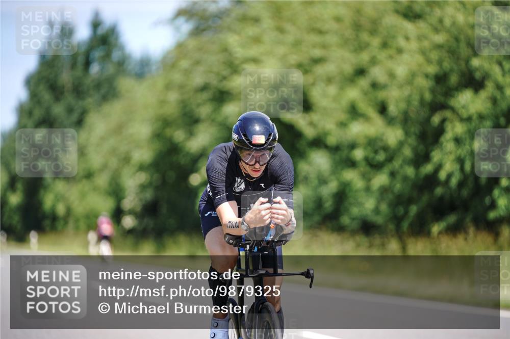 21.06.2026 - Viking Triathlon Michael Burmester http://msf.ph/oto/9879325 21.06.2026 13:13:31 Radfahren 54, 322, 375 meine-sportfotos.de
