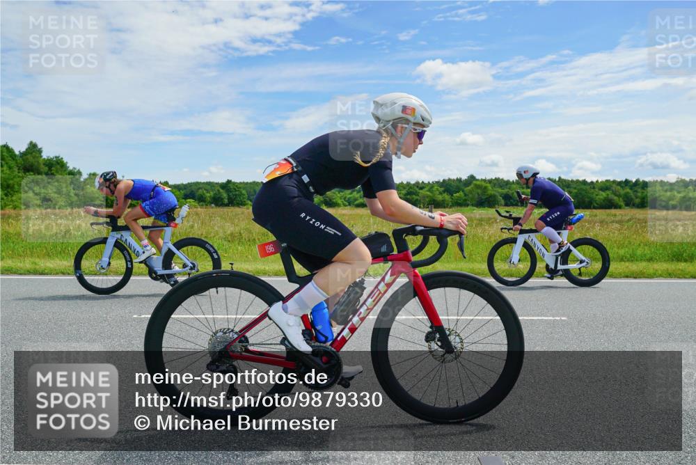 21.06.2026 - Viking Triathlon Michael Burmester http://msf.ph/oto/9879330 21.06.2026 12:29:55 Radfahren 66, 101, 168, 196, 261, 302, 463, 529, 540, 613 meine-sportfotos.de