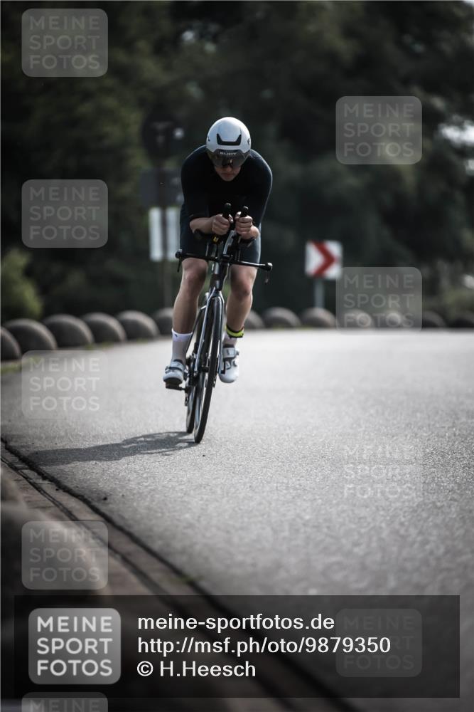 21.06.2026 - 29. Vierlanden-Triathlon H.Heesch http://msf.ph/oto/9879350 21.06.2026 09:11:35 Radfahren 77, 140 meine-sportfotos.de