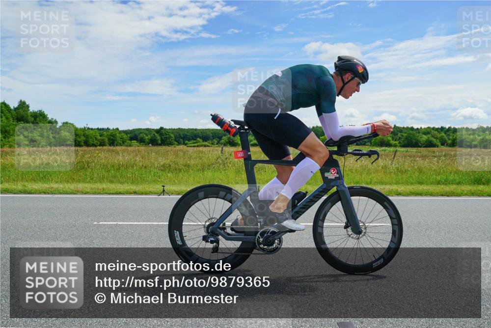 21.06.2026 - Viking Triathlon Michael Burmester http://msf.ph/oto/9879365 21.06.2026 12:30:35 Radfahren 99, 104, 109, 137, 145, 180, 255, 286, 359, 376, 422, 500 meine-sportfotos.de