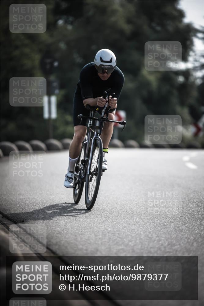 21.06.2026 - 29. Vierlanden-Triathlon H.Heesch http://msf.ph/oto/9879377 21.06.2026 09:11:35 Radfahren 77, 140 meine-sportfotos.de