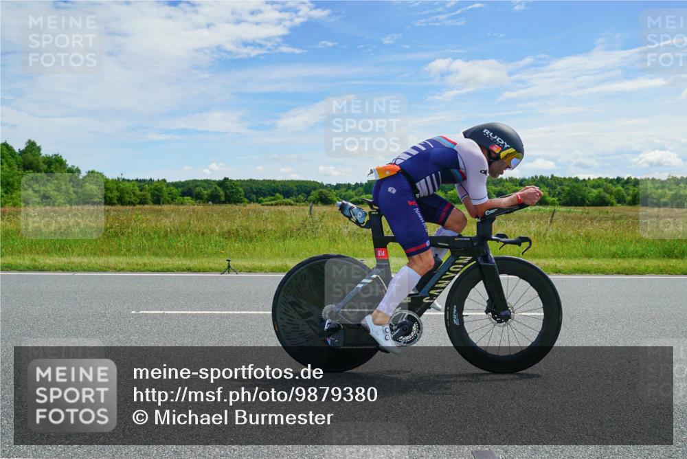 21.06.2026 - Viking Triathlon Michael Burmester http://msf.ph/oto/9879380 21.06.2026 12:30:39 Radfahren 99, 104, 109, 111, 113, 137, 145, 180, 286, 359, 376, 422, 500 meine-sportfotos.de