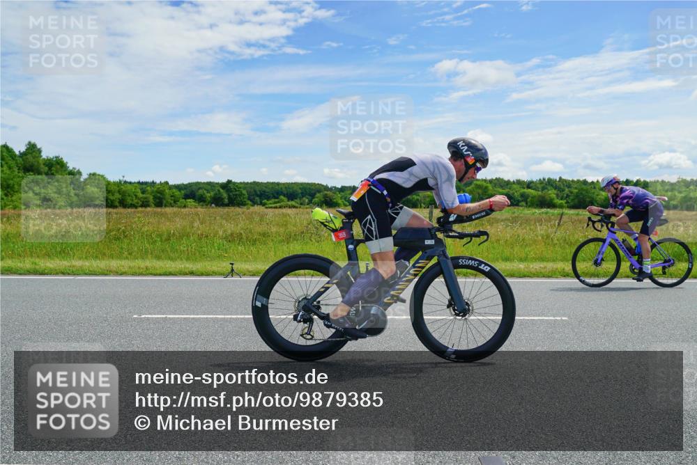 21.06.2026 - Viking Triathlon Michael Burmester http://msf.ph/oto/9879385 21.06.2026 12:30:40 Radfahren 99, 104, 109, 111, 113, 137, 145, 180, 199, 286, 359, 376, 500 meine-sportfotos.de