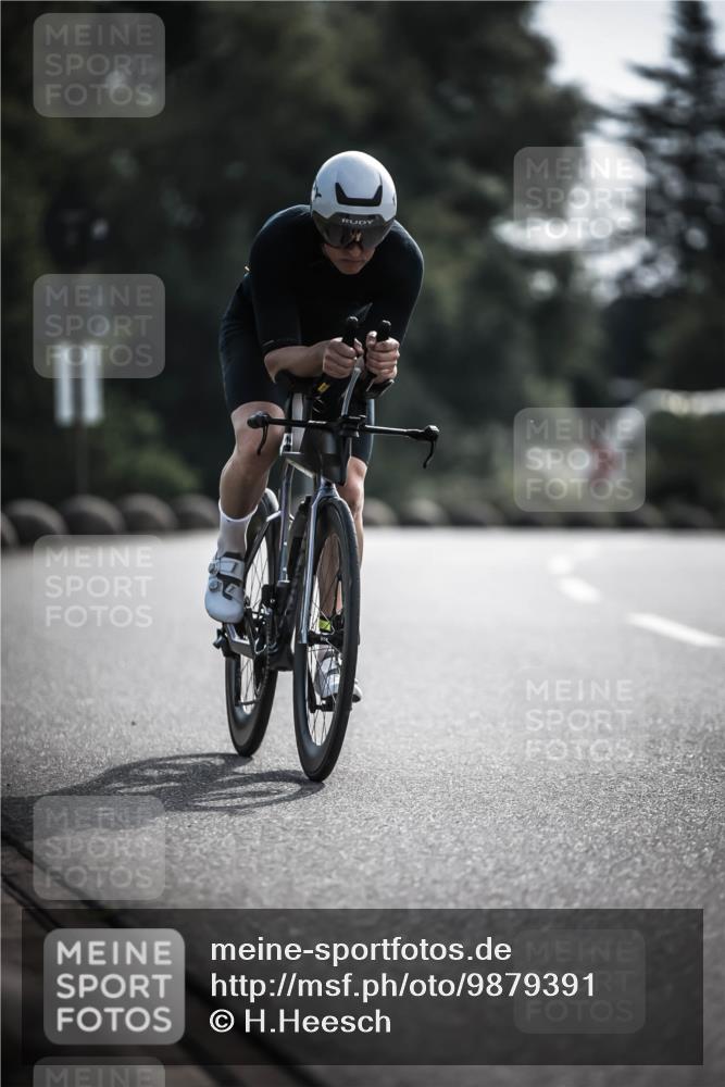 21.06.2026 - 29. Vierlanden-Triathlon H.Heesch http://msf.ph/oto/9879391 21.06.2026 09:11:35 Radfahren 77, 140 meine-sportfotos.de