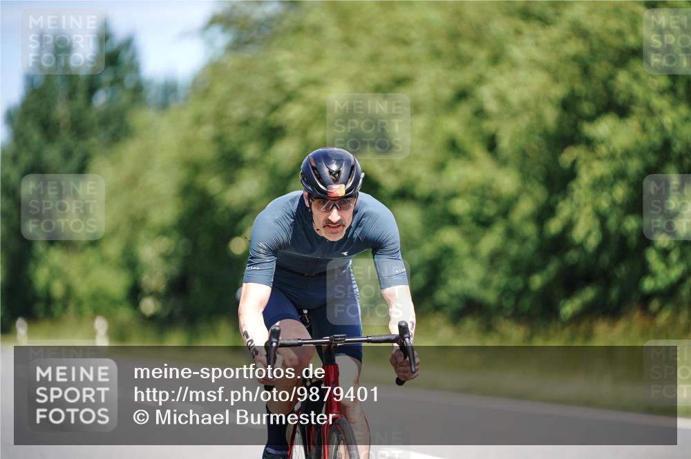 21.06.2026 - Viking Triathlon Michael Burmester http://msf.ph/oto/9879401 21.06.2026 13:14:16 Radfahren 124, 190 meine-sportfotos.de
