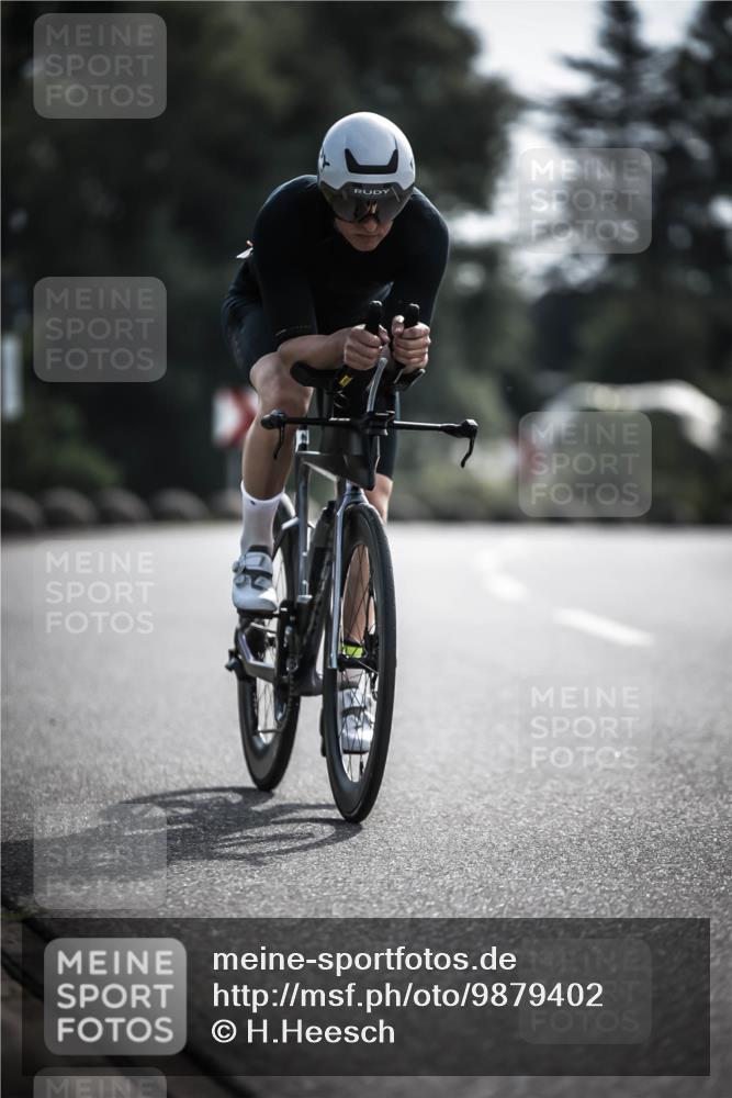 21.06.2026 - 29. Vierlanden-Triathlon H.Heesch http://msf.ph/oto/9879402 21.06.2026 09:11:36 Radfahren 77, 140 meine-sportfotos.de
