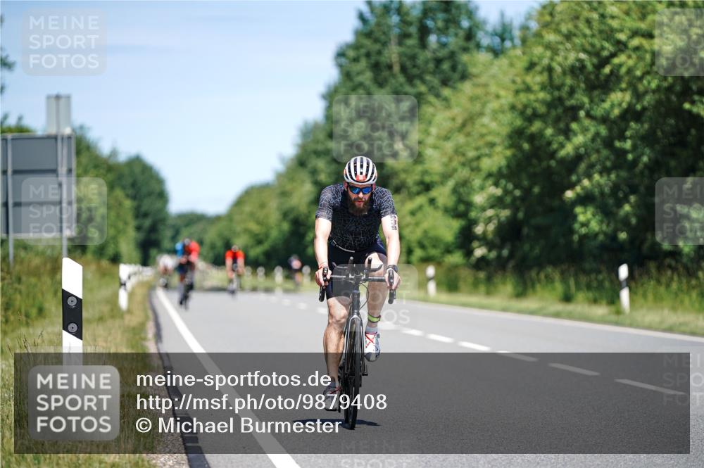 21.06.2026 - Viking Triathlon Michael Burmester http://msf.ph/oto/9879408 21.06.2026 13:14:34 Radfahren 190, 251 meine-sportfotos.de
