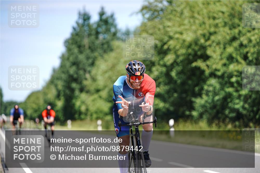 21.06.2026 - Viking Triathlon Michael Burmester http://msf.ph/oto/9879442 21.06.2026 13:14:41 Radfahren 251, 366 meine-sportfotos.de
