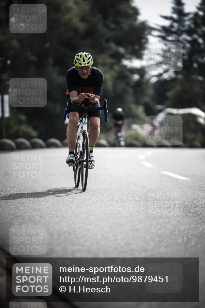 21.06.2026 - 29. Vierlanden-Triathlon H.Heesch http://msf.ph/oto/9879451 21.06.2026 09:11:57 Radfahren 261, 288 meine-sportfotos.de