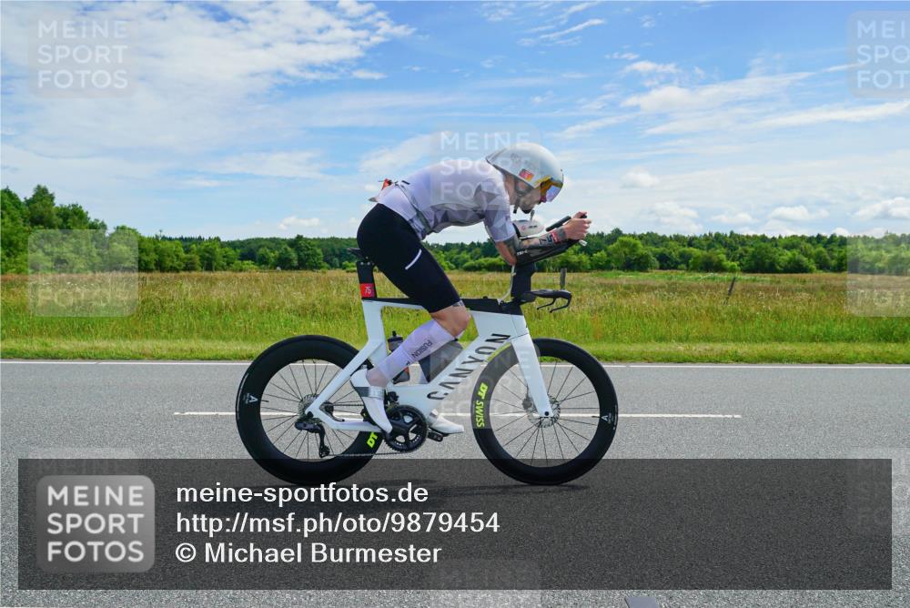 21.06.2026 - Viking Triathlon Michael Burmester http://msf.ph/oto/9879454 21.06.2026 12:32:04 Radfahren 33, 75, 365, 382, 482, 489, 532, 640, 641, 658 meine-sportfotos.de