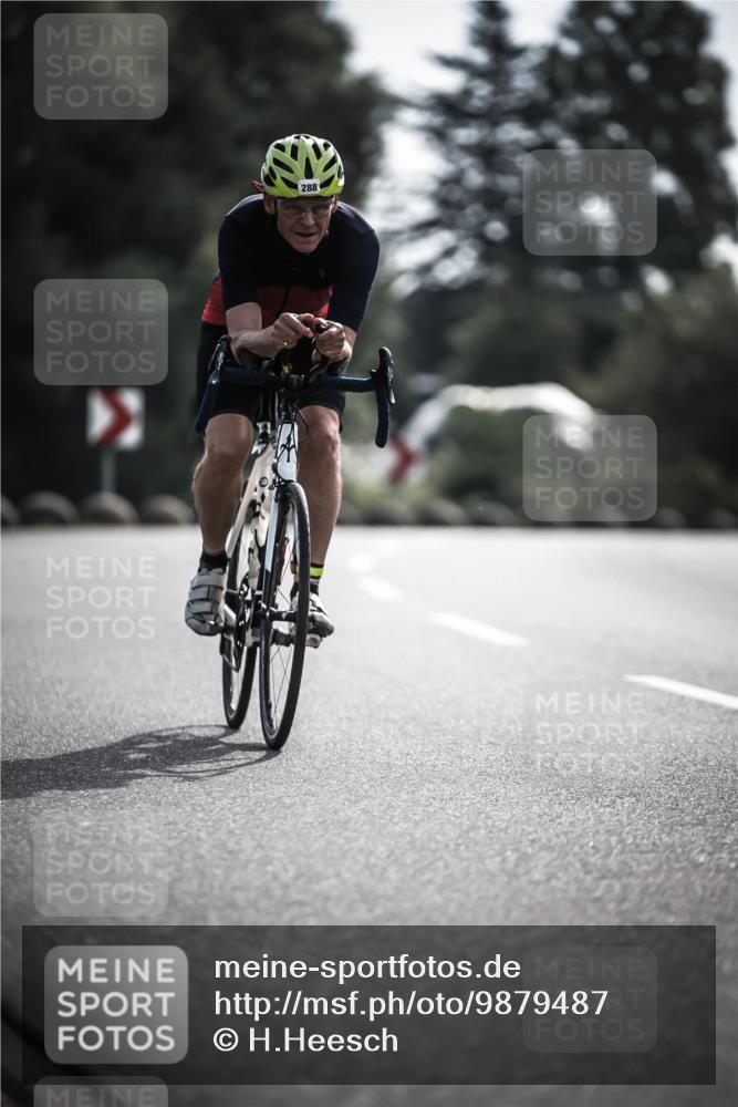 21.06.2026 - 29. Vierlanden-Triathlon H.Heesch http://msf.ph/oto/9879487 21.06.2026 09:11:57 Radfahren 261, 288 meine-sportfotos.de