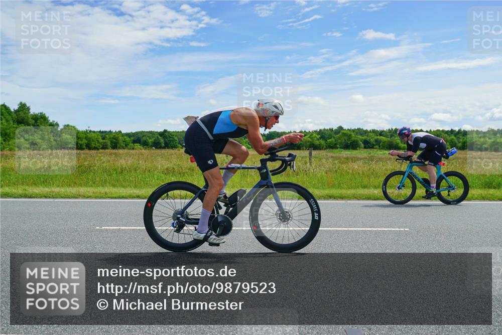 21.06.2026 - Viking Triathlon Michael Burmester http://msf.ph/oto/9879523 21.06.2026 12:32:57 Radfahren 93, 97, 114, 116, 237, 247, 265, 289, 447, 450, 454, 579 meine-sportfotos.de