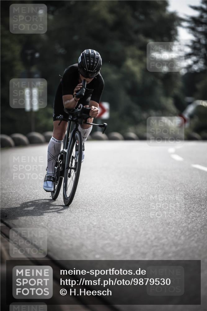 21.06.2026 - 29. Vierlanden-Triathlon H.Heesch http://msf.ph/oto/9879530 21.06.2026 09:12:01 Radfahren 241, 261, 288 meine-sportfotos.de
