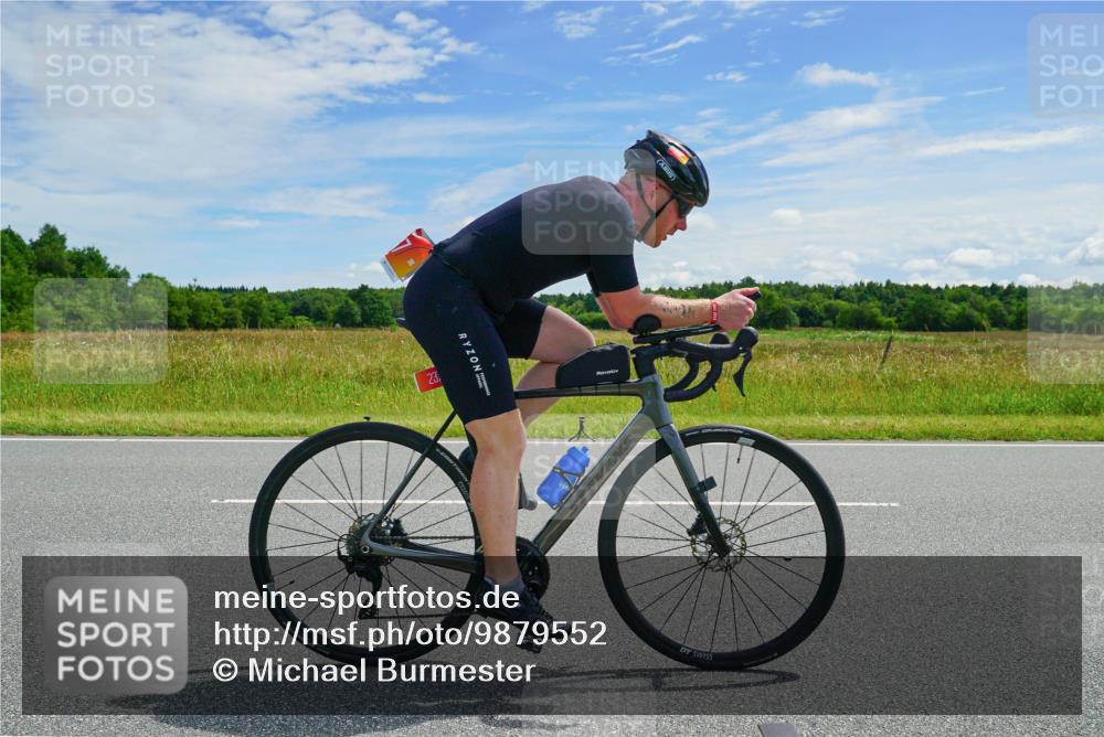 21.06.2026 - Viking Triathlon Michael Burmester http://msf.ph/oto/9879552 21.06.2026 12:33:08 Radfahren 93, 114, 116, 122, 172, 237, 247, 289, 450, 579 meine-sportfotos.de