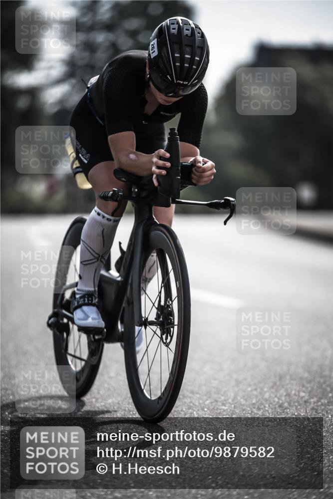 21.06.2026 - 29. Vierlanden-Triathlon H.Heesch http://msf.ph/oto/9879582 21.06.2026 09:12:02 Radfahren 241, 261 meine-sportfotos.de
