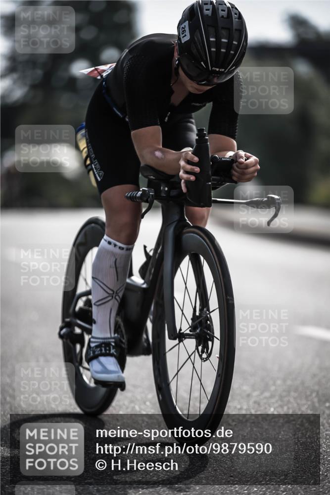 21.06.2026 - 29. Vierlanden-Triathlon H.Heesch http://msf.ph/oto/9879590 21.06.2026 09:12:02 Radfahren 241, 261 meine-sportfotos.de