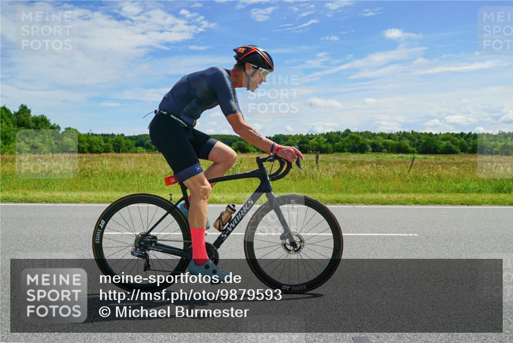 21.06.2026 - Viking Triathlon Michael Burmester http://msf.ph/oto/9879593 21.06.2026 12:33:47 Radfahren 56, 282, 305, 495, 642, 652 meine-sportfotos.de